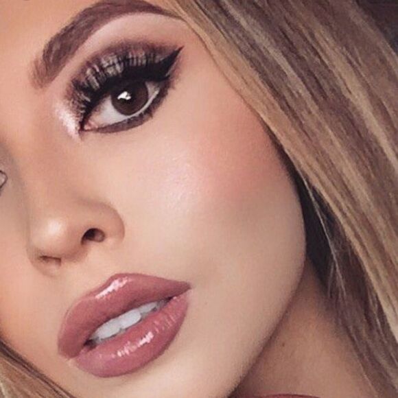 Anastasia Beverly Hills Liquid Lipstick in Kristen - Picture 5 of 12